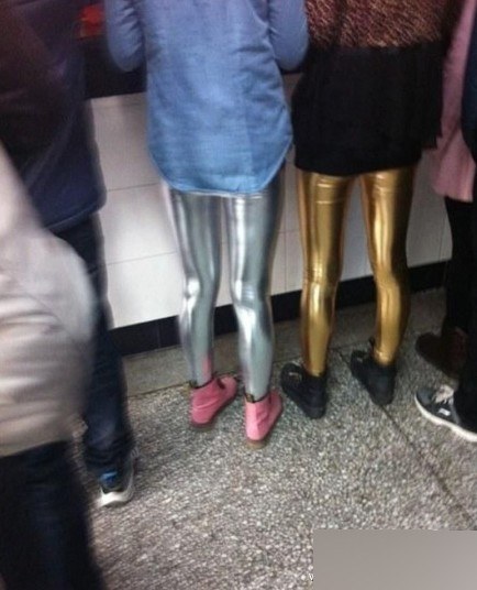 ��ЩŮ������hold��ס ��Ц����